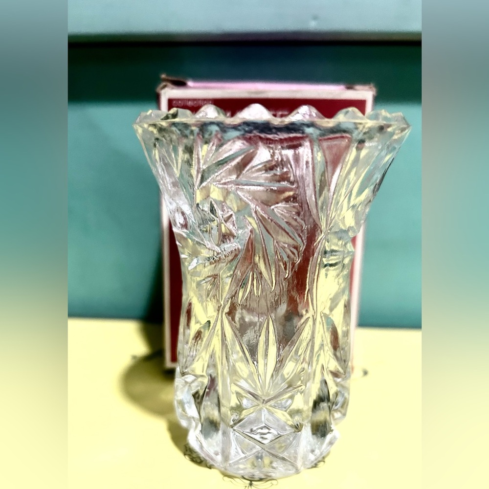 Diamanté Hand-Cut Crystal Bud Vase Intricate Starburst Geometric Patterns Brazil